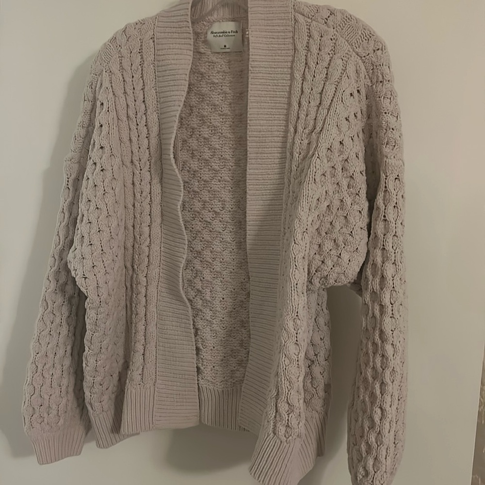 Abercrombie & Fitch Cardigan - Soft A & F Collection, size Medium
